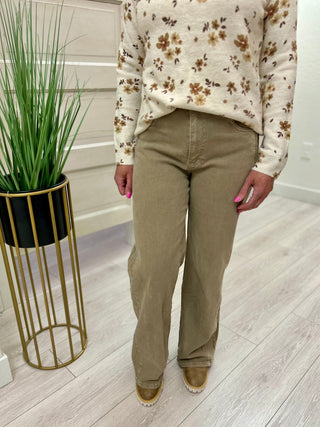 Kut Meg HR Wide Leg Jeans in Milk Tea
