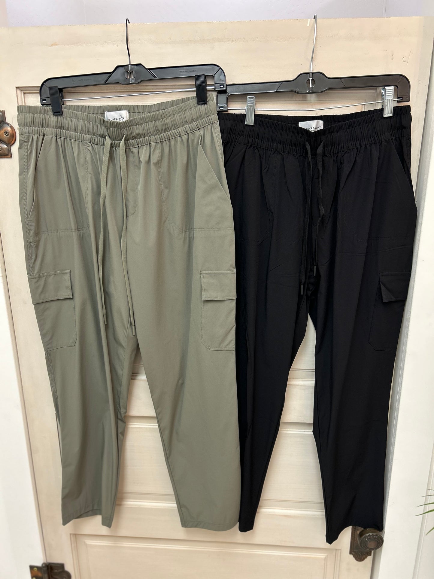 Stretchy Cargo Straight Pants