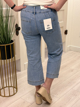 Mica Super High Rise Wide Leg Crop Jeans - Front Seam Detail