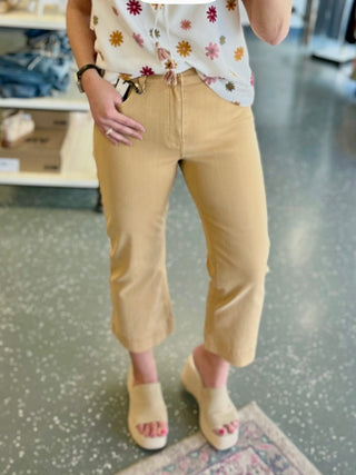 Liverpool Hannah Crop Flare Jeans in Straw