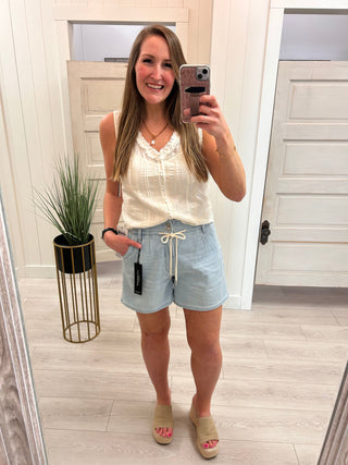 Liverpool Cream Cropped Button-Front Tank