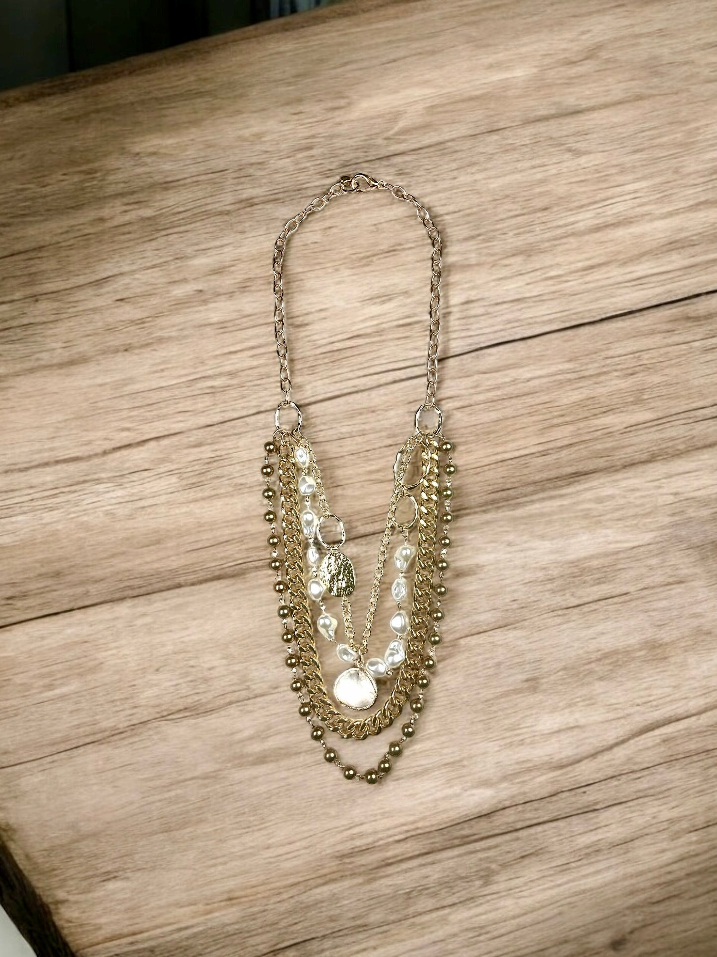 Gold & Pearls Necklace