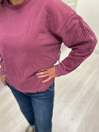 Tribal Detailed Sleeve Sweatshirt