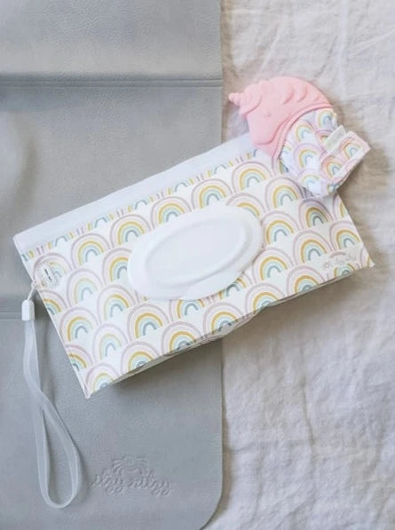 Itzy Ritzy Rainbow Reusable Wipes Case