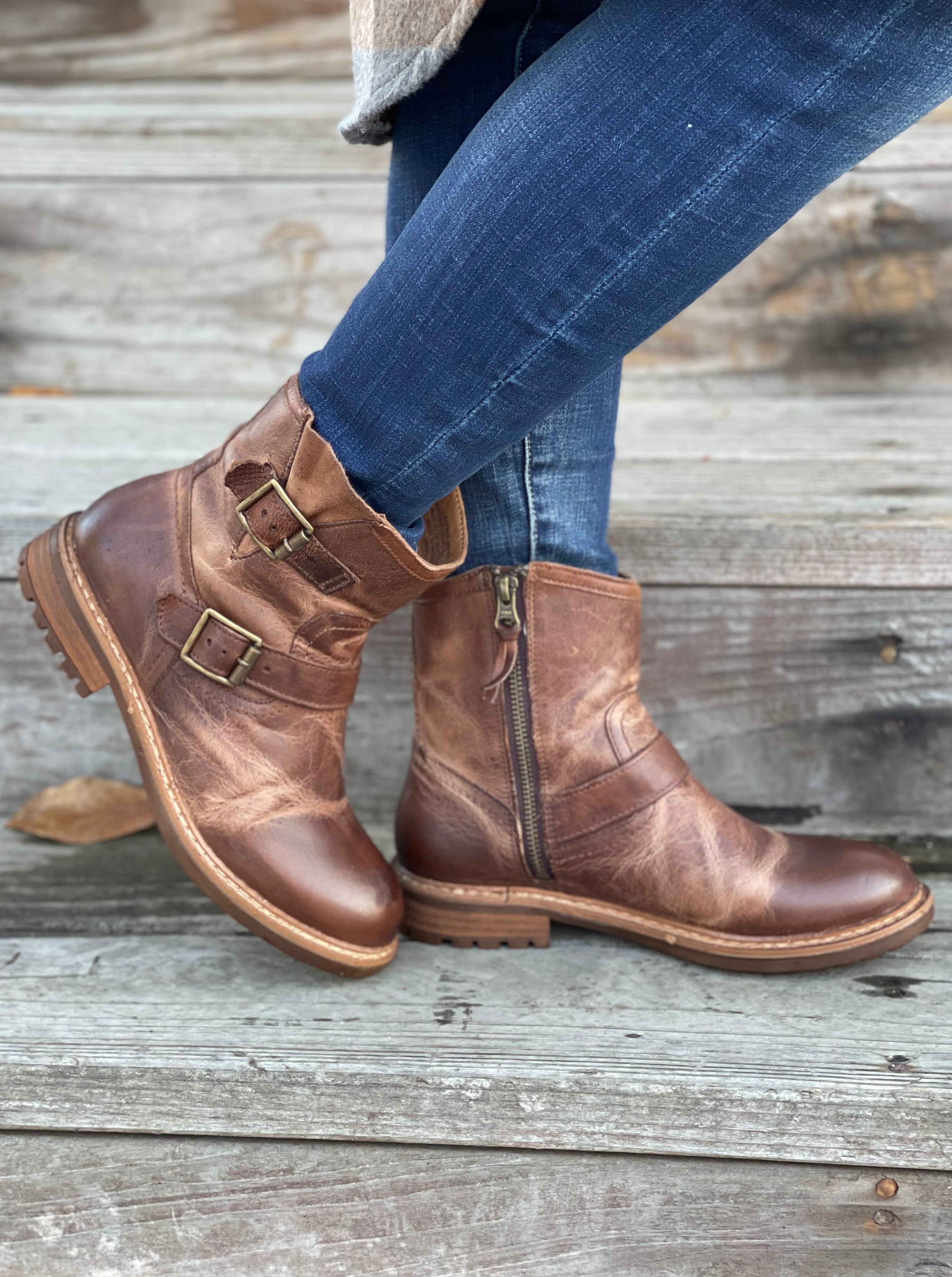 Frye ankle hotsell boots clearance